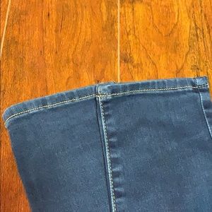 American Eagle Outfitters Jeans - American eagle Jeggings size 8 American Eagle Outfitters Jeans - American eagle Jeggings size 8